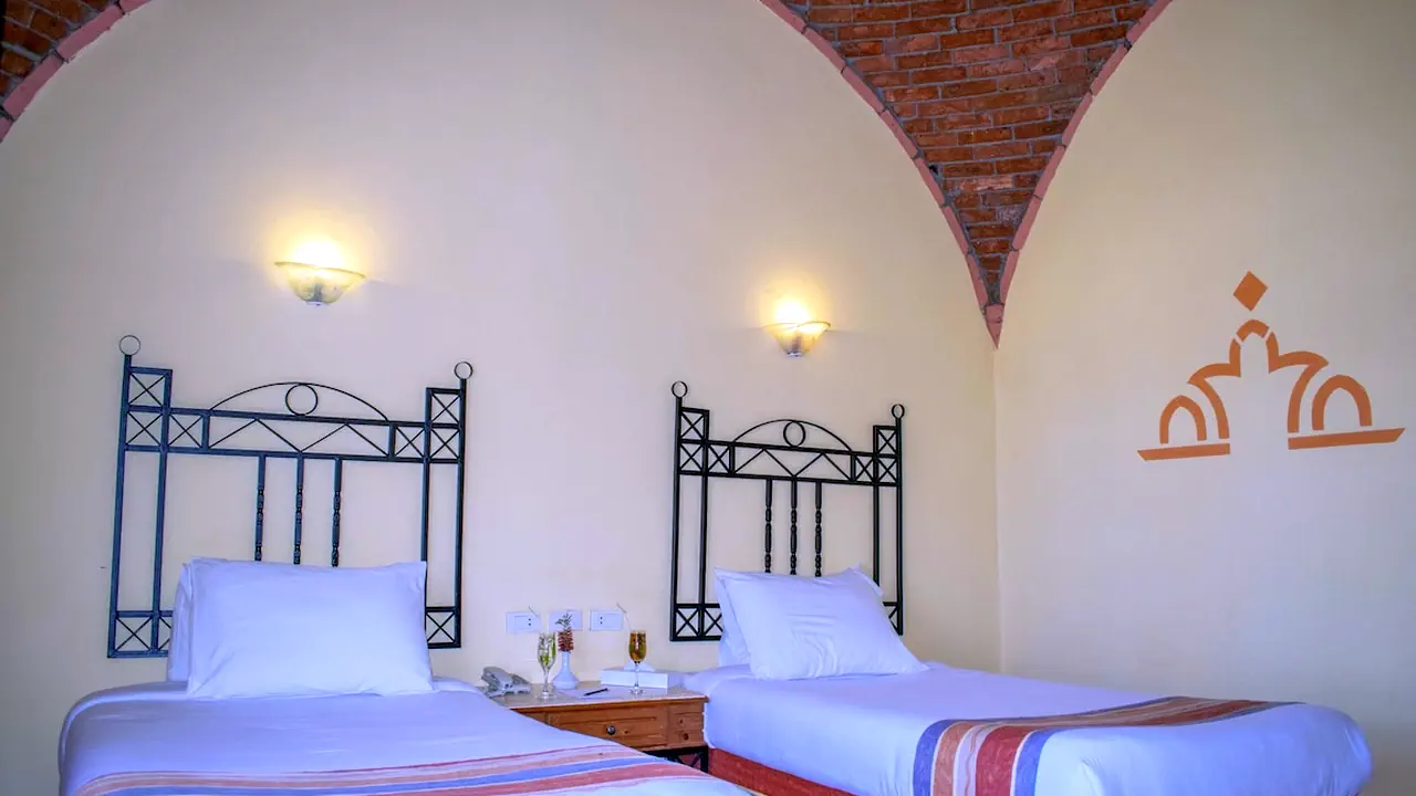 الفندق بروتيلز كريستال بيتش - مرسى علم